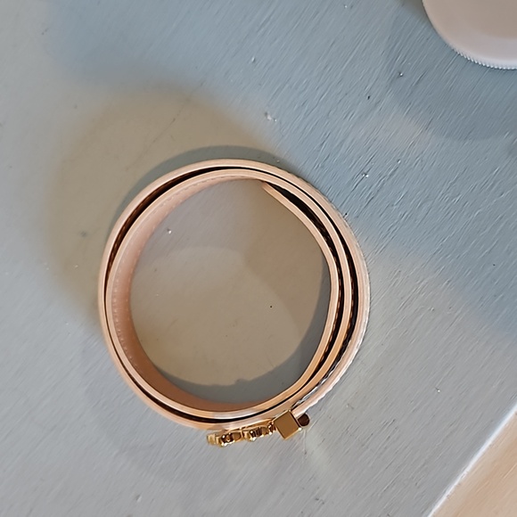 LOUIS Vuitton wrap bracelet, euc. - Picture 4 of 10